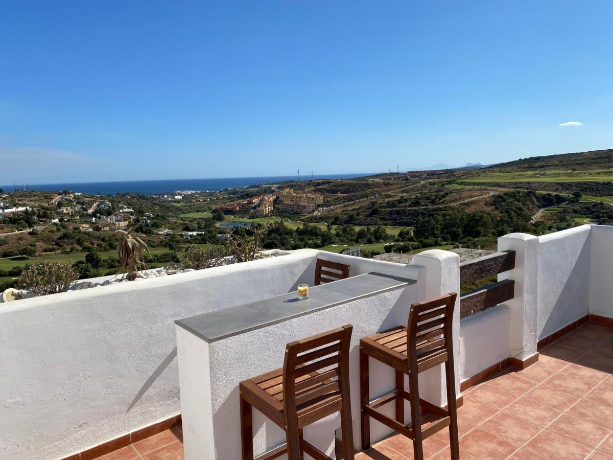 Penthouse Sea View - Valle Romano Golf 에스테포나 외부 사진